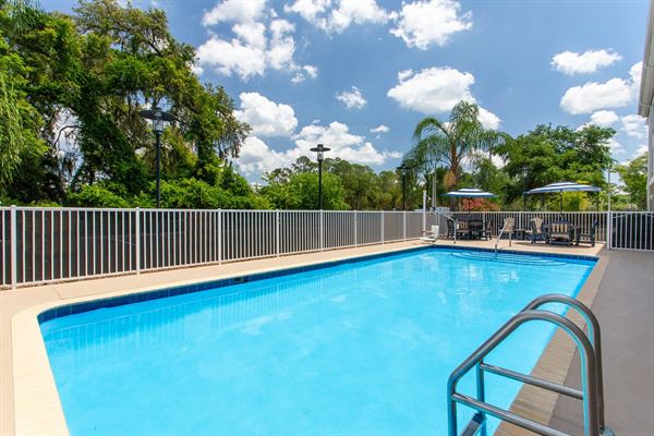 Holiday Inn Express Silver Springs / Ocala