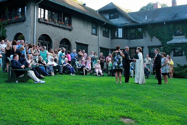 Four Mounds Inn & Conference Center
