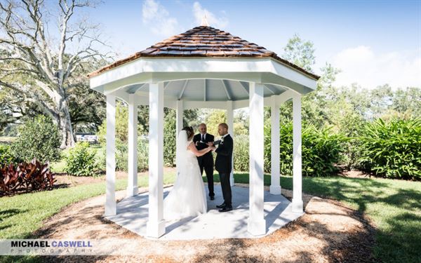 Oak Alley Restaurant & Inn