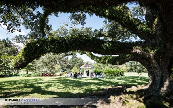 Oak Alley Restaurant & Inn