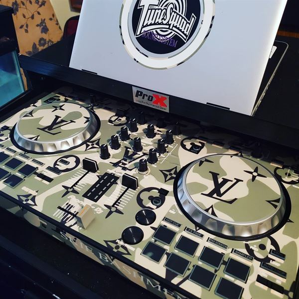 TUNE SQUAD SOUNDSYSTEM