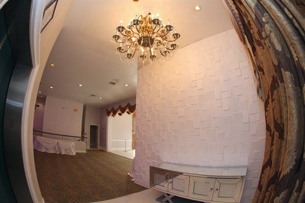 Renaissance At The Gables