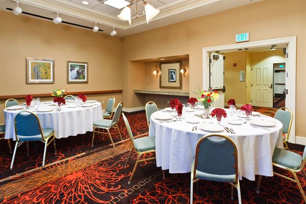 Holiday Inn Colorado Springs Airport