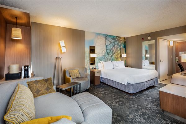 Courtyard Marriott Riverside / UCR