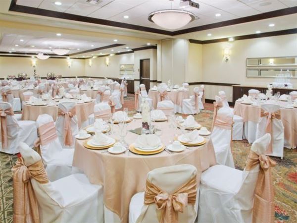 Crowne Plaza Anchorage-Midtown