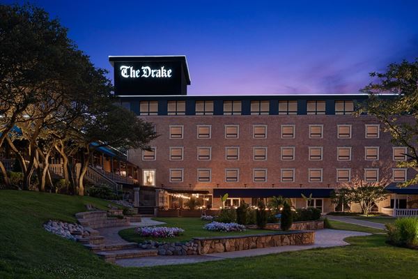 The Drake Oak Brook Hotel