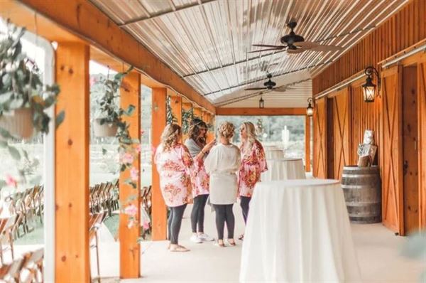 Brook Hollow Winery and Event Facility