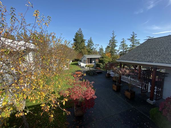 Friday Harbor Suites