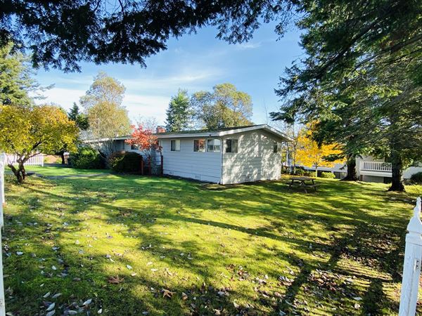 Friday Harbor Suites