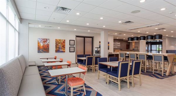 Hampton Inn Winchester N/Conference Center