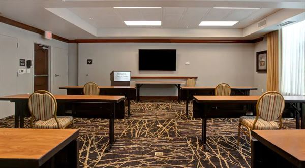 Hampton Inn & Suites by Hilton Greenville Downtown Riverplace