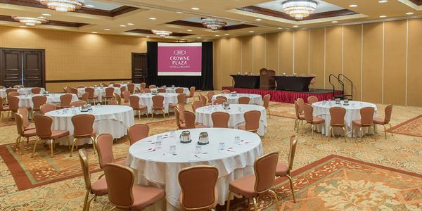 Crowne Plaza Albuquerque