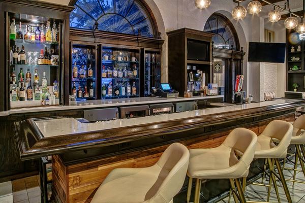 Courtyard Kansas City Country Club Plaza