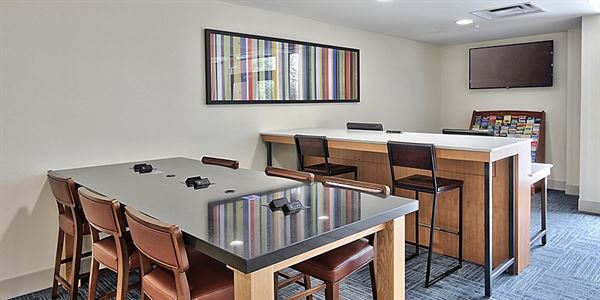 Holiday Inn Express & Suites Albuquerque Historic Old Town