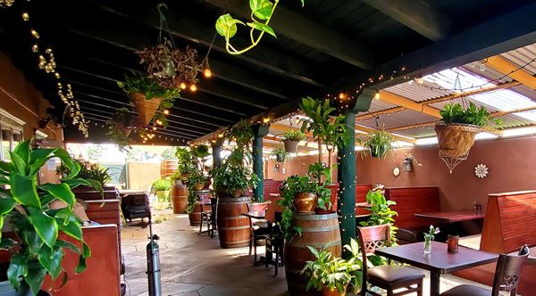 D.H. Lescombes Winery & Bistro - Albuquerque