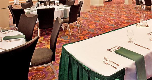 Holiday Inn Manhattan At The Campus