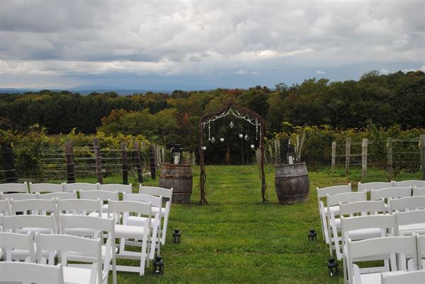 Millbrook Vineyards & Winery