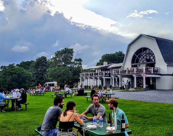 Millbrook Vineyards & Winery