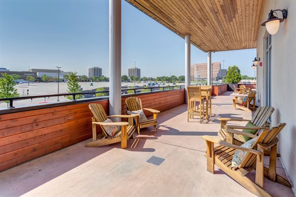 Pinstripes Oak Brook