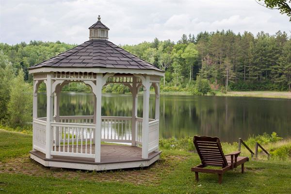 The Farmhouse at Shephard Hills