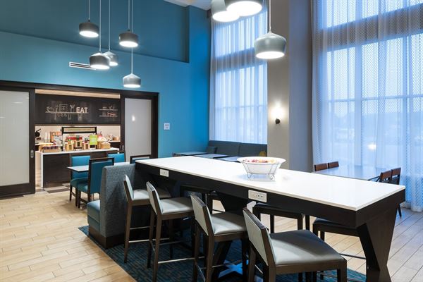 Hampton Inn & Suites by Hilton Rochester-North