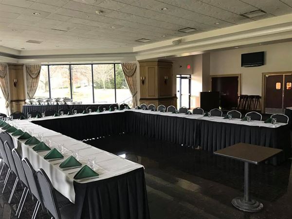 The Club At Shadow Lakes