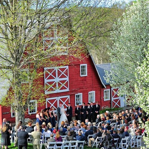 The Club at River Oaks & Community