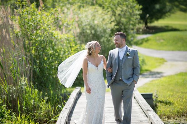 The Club at River Oaks & Community