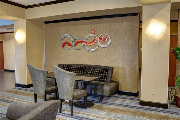 Holiday Inn Express & Suites Texarkana East