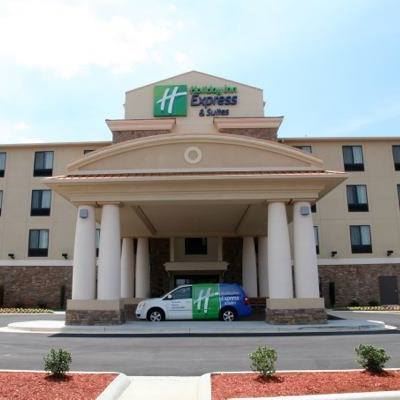 Holiday Inn Express & Suites Huntsville Airport
