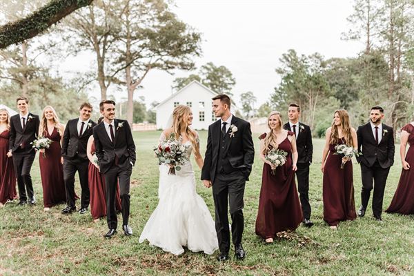 Addison Woods Wedding & Event Venue