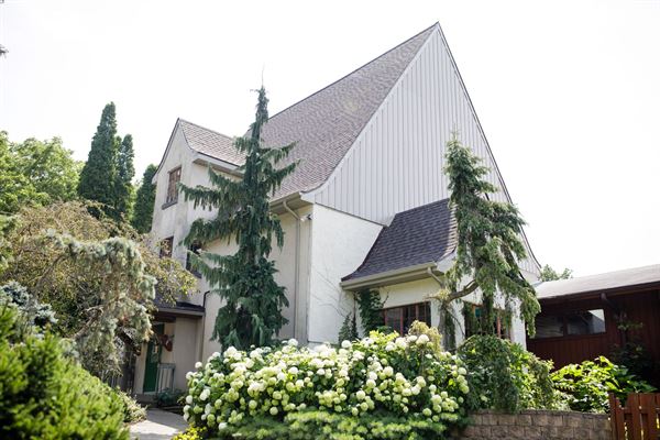 Brookshire Inn & Golf Club