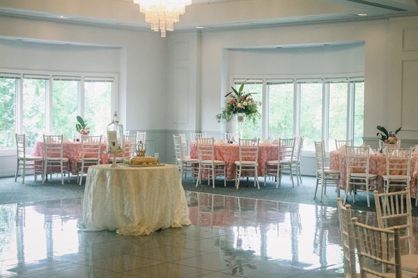 Sunset Hills Country Club