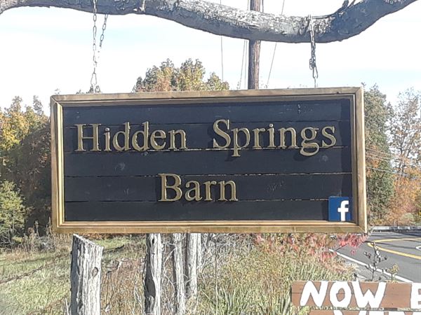 Hidden Springs Barn