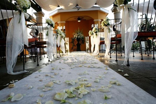 Ferrari's Italian Villa & Chop House