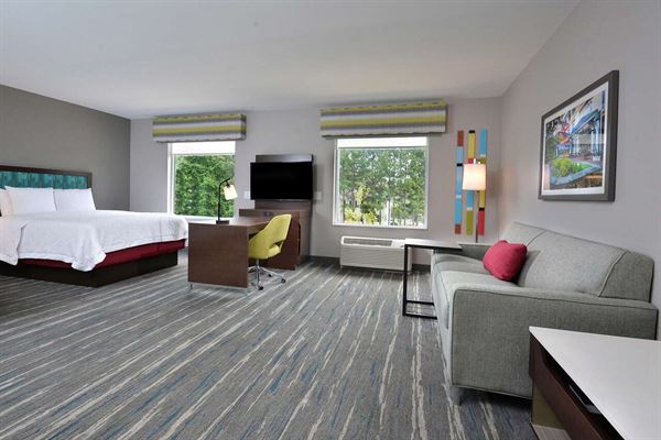 Hampton Inn & Suites by Hilton Charlotte North I 485