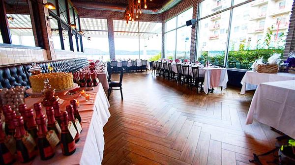 3 Westerly Bar and Grill