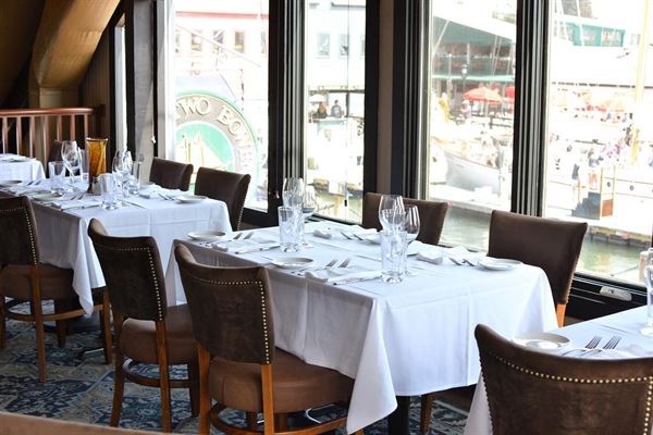 22 Bowen's Wine Bar & Grille