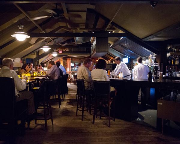 22 Bowen's Wine Bar & Grille