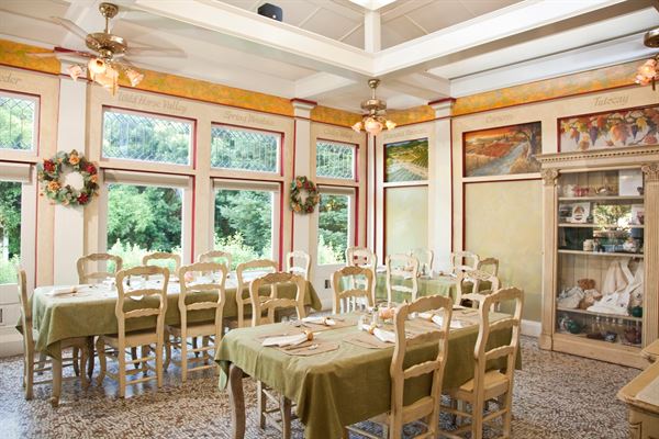 Churchill Manor Bed and Breakfast