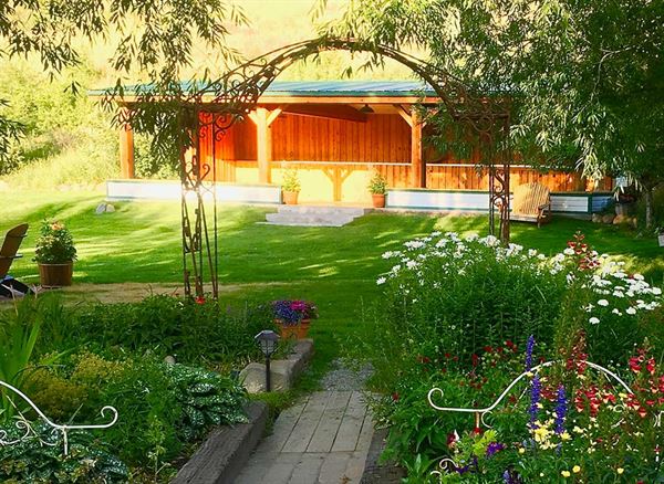 Chico Hot Springs Resort and Day Spa