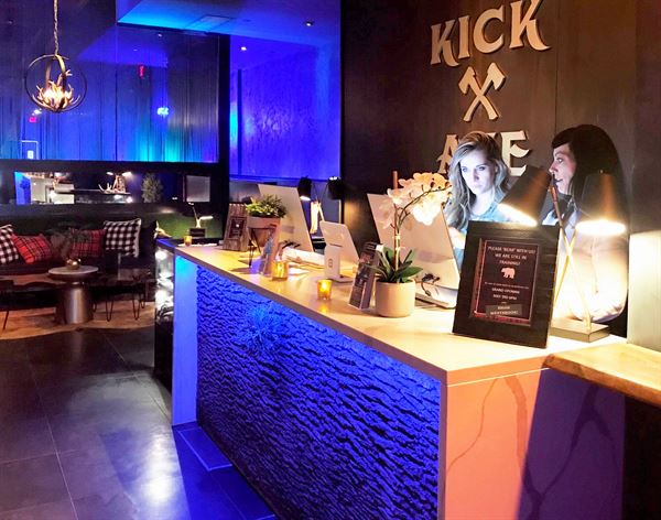 Kick Axe Throwing-PH