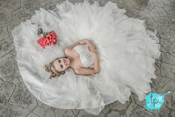 True Photography by Ellis