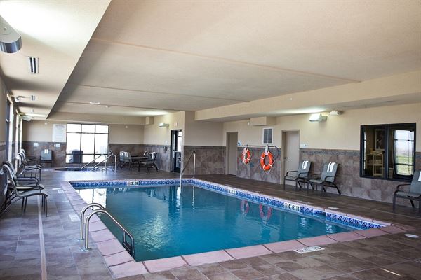 Holiday Inn Express & Suites Urbandale Des Moines