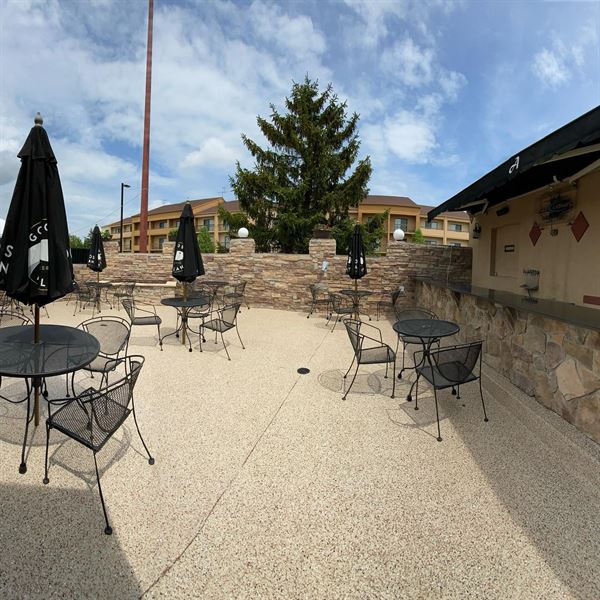 Anastasia's Restaurant & Sports Lounge