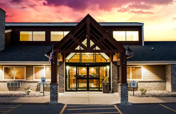 AmericInn Lodge & Suites Menomonie