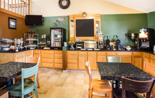 AmericInn Lodge & Suites Menomonie