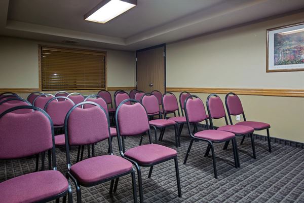 AmericInn Hotel & Suites Grundy Center