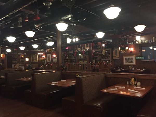 Aristocrat Pub & Restaurant