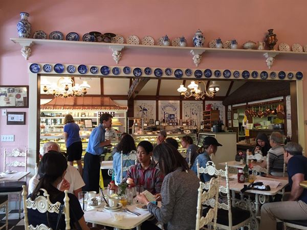 Andersen's Danish Restaurant and Bakery